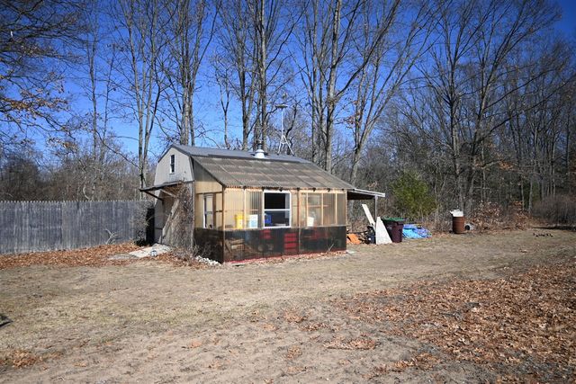 2096 S Mill Iron Road, Muskegon, MI 49442