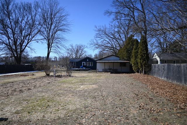 2096 S Mill Iron Road, Muskegon, MI 49442
