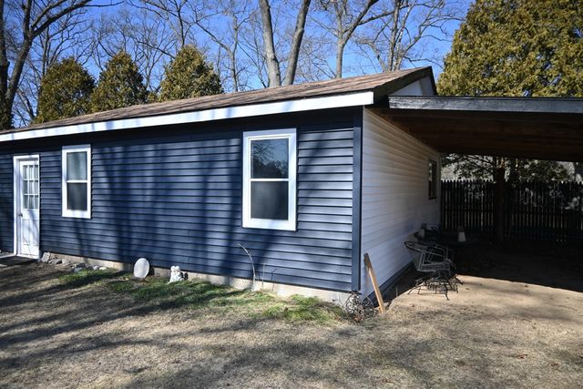 2096 S Mill Iron Road, Muskegon, MI 49442