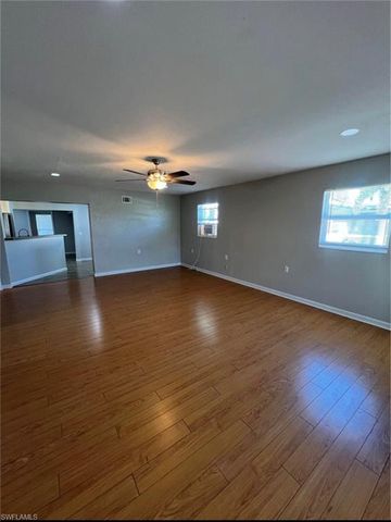 712 Camellia DR, North Fort Myers, FL 33903