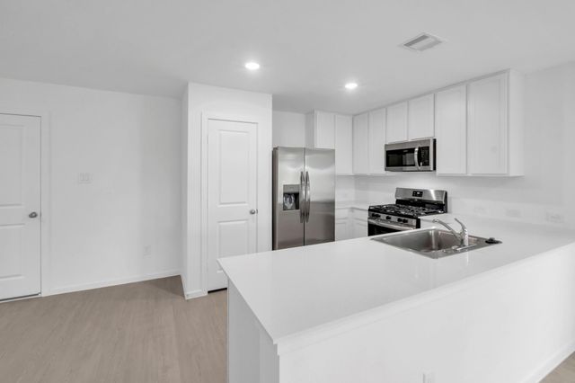 401 Monarch Trail, Huntsville, TX 77340