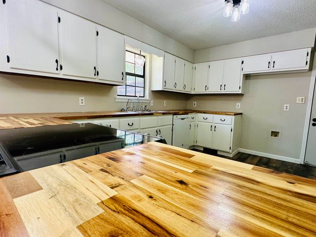 287 GILCHRIST STANTONVILLE RD, Adamsville, TN 38310