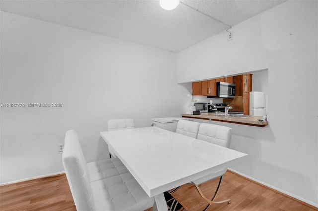 9181 NW 1st Court 101, Pembroke Pines, FL 33024