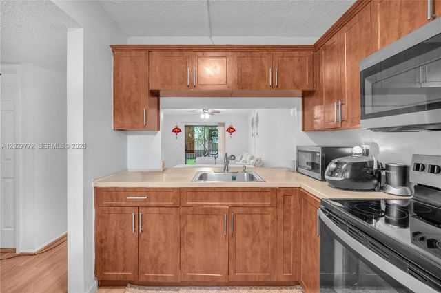 9181 NW 1st Court 101, Pembroke Pines, FL 33024