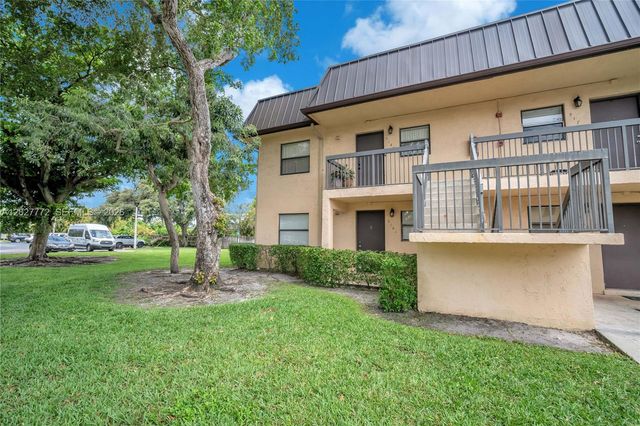 9181 NW 1st Court 101, Pembroke Pines, FL 33024