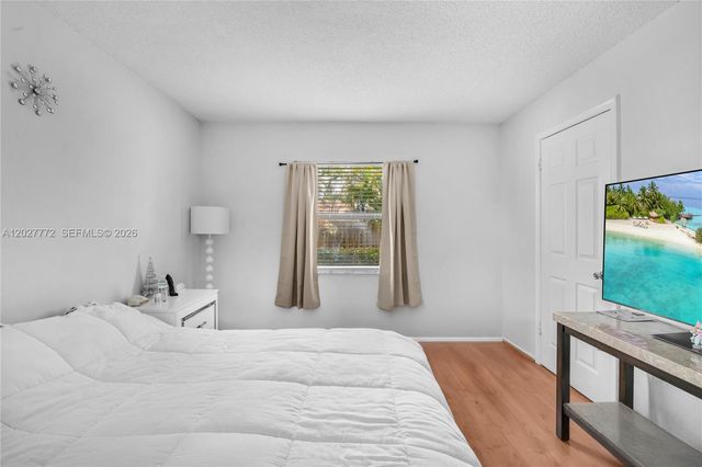 9181 NW 1st Court 101, Pembroke Pines, FL 33024