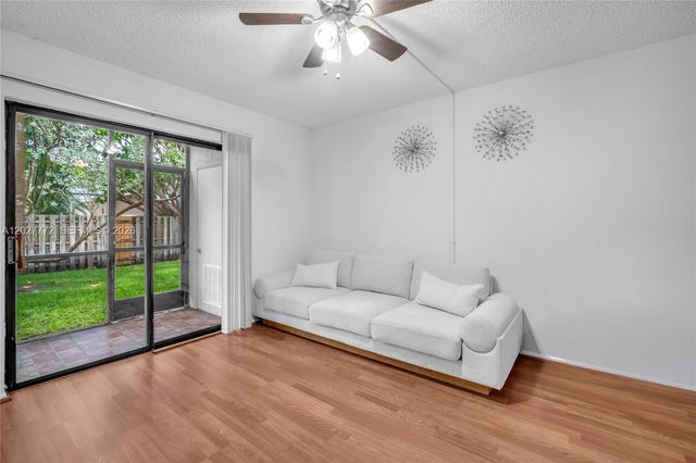 9181 NW 1st Court 101, Pembroke Pines, FL 33024