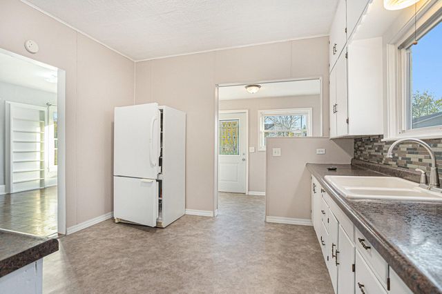 210 S State Street, White Pigeon Vllg, MI 49099