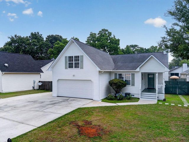 202 Cane Break Lane, Goose Creek, SC 29445