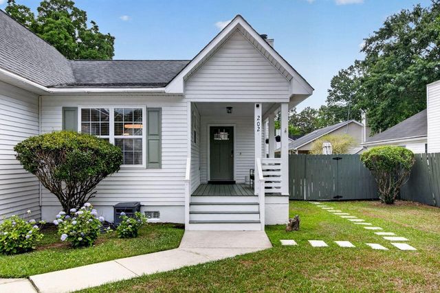 202 Cane Break Lane, Goose Creek, SC 29445