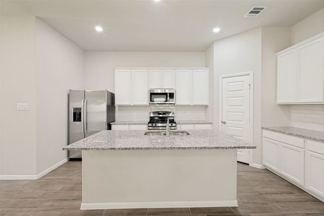 14057 Kempt Drive, Pilot Point, TX 76258