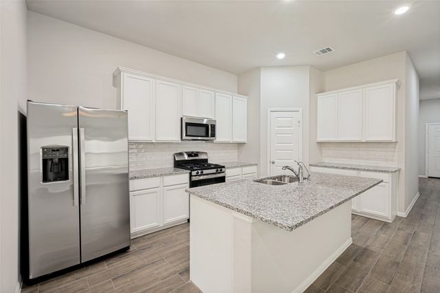14057 Kempt Drive, Pilot Point, TX 76258