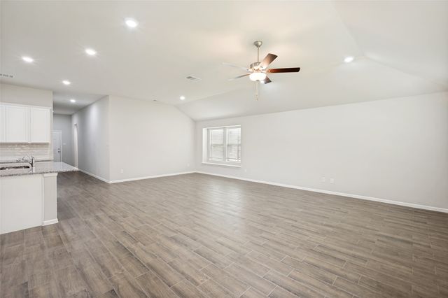 14057 Kempt Drive, Pilot Point, TX 76258