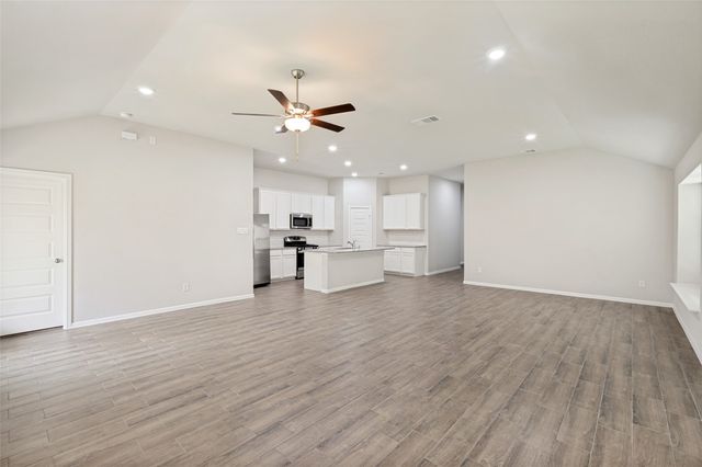 14057 Kempt Drive, Pilot Point, TX 76258