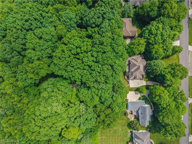 189 Ballantrae Drive, Sagamore Hills, OH 44067