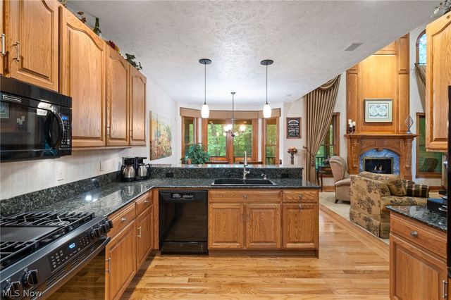 189 Ballantrae Drive, Sagamore Hills, OH 44067