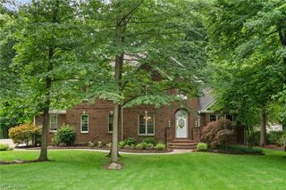189 Ballantrae Drive, Sagamore Hills, OH 44067