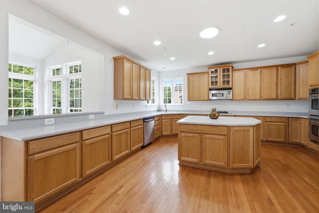 3105 LOWE LN, Fort Washington, MD 20744