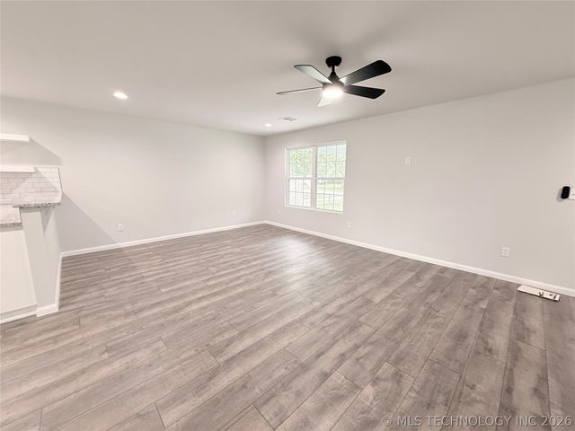 510 NW 1st Street, Checotah, OK 74426
