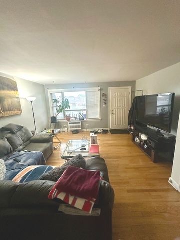 4342 N Kedvale Avenue 3C, Chicago, IL 60641