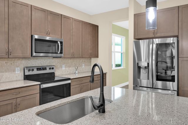422 Good Life Way, Daytona Beach, FL 32124