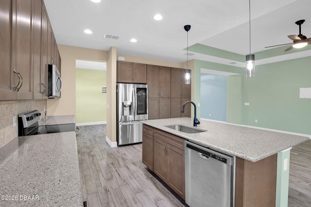 422 Good Life Way, Daytona Beach, FL 32124