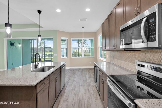 422 Good Life Way, Daytona Beach, FL 32124