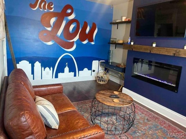 4015 Shenandoah Avenue, St Louis, MO 63110