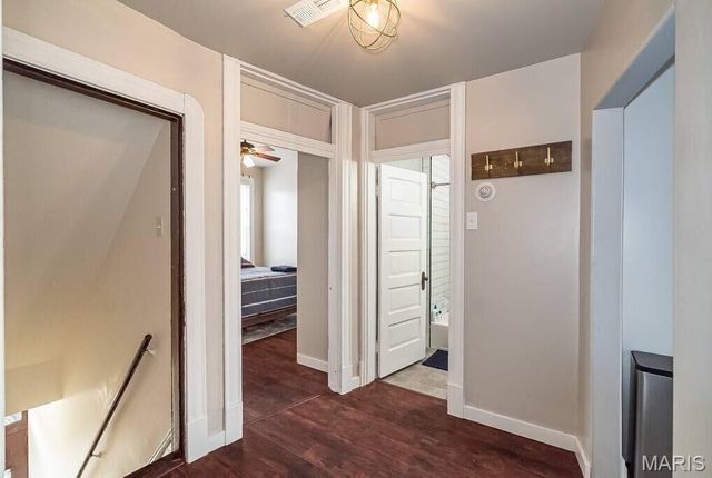 4015 Shenandoah Avenue, St Louis, MO 63110