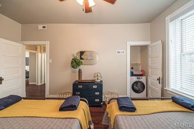 4015 Shenandoah Avenue, St Louis, MO 63110