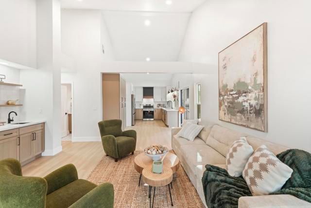 205 Tampico, Escondido, CA 92025