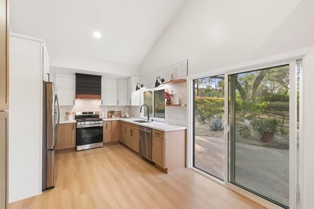 205 Tampico, Escondido, CA 92025