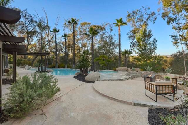 205 Tampico, Escondido, CA 92025