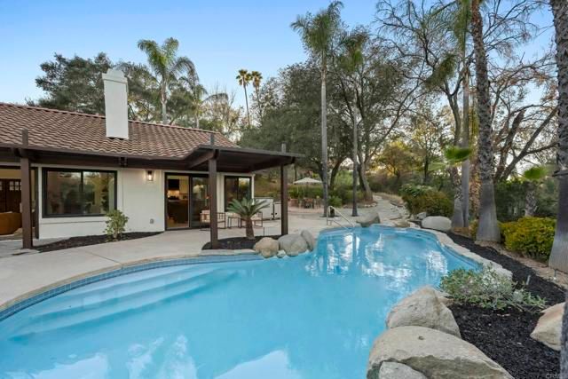 205 Tampico, Escondido, CA 92025