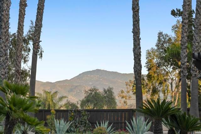 205 Tampico, Escondido, CA 92025