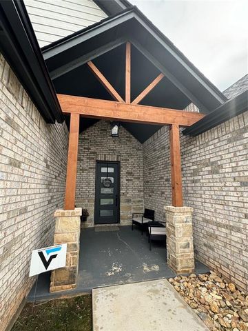 2247 Jackson Lane, Blanchard, OK 73010