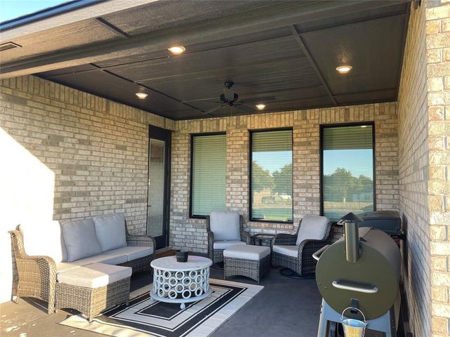 2247 Jackson Lane, Blanchard, OK 73010