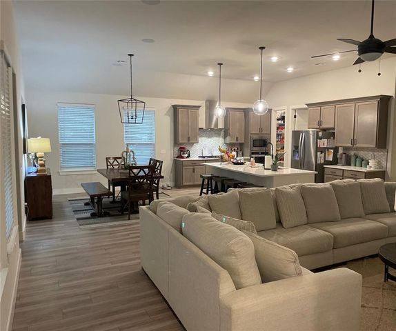 2247 Jackson Lane, Blanchard, OK 73010