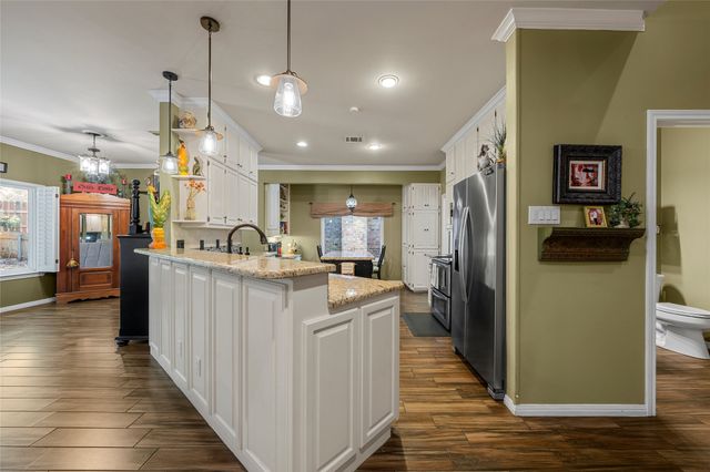 212 Shady Place Drive, Waco, TX 76712