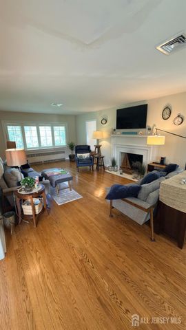 339 Raymond Road, South Brunswick, NJ 08540