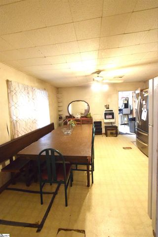 2809 Pelzer Highway, Easley, SC 29642