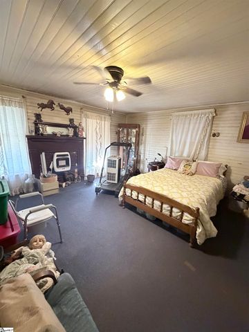 2809 Pelzer Highway, Easley, SC 29642