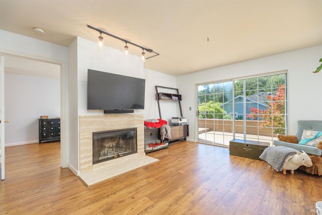 57 Little Creek Ln, Novato, CA 94945