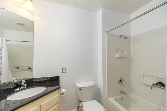 57 Little Creek Ln, Novato, CA 94945