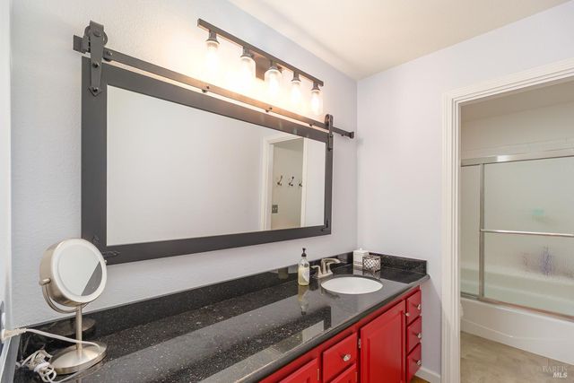 57 Little Creek Ln, Novato, CA 94945