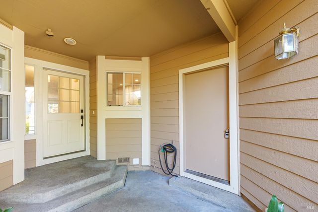 57 Little Creek Ln, Novato, CA 94945