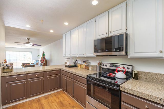 57 Little Creek Ln, Novato, CA 94945