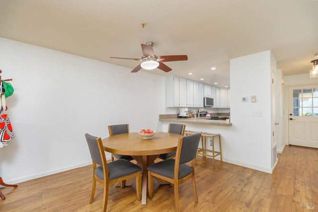 57 Little Creek Ln, Novato, CA 94945