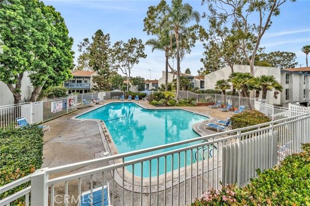 902 Camino Real 208, Redondo Beach, CA 90277