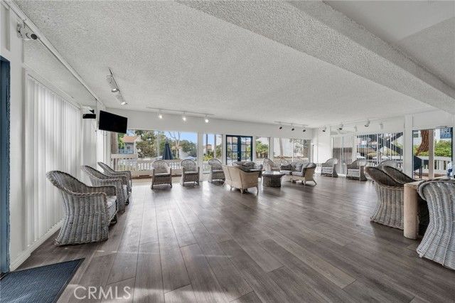 902 Camino Real 208, Redondo Beach, CA 90277